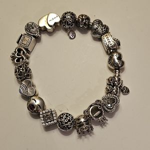 Pandora Moments Heart Clasp Bracelet